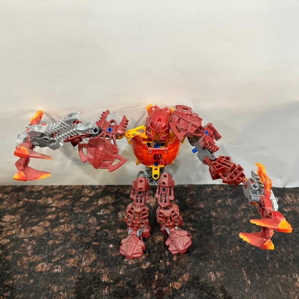 LEGO BIONICLE GLATORIAN MALUM FIRE TRIBE ACTION FIGURE ROBOT